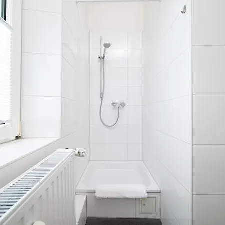 Favorite Stays - Suite And More - Kitchen Neuss Exterior foto