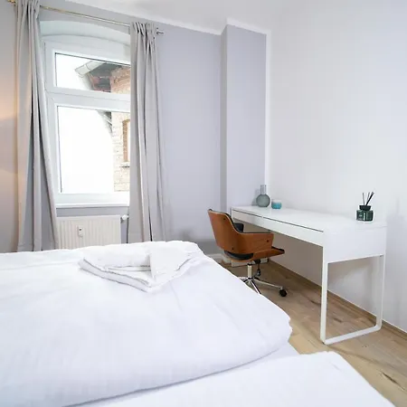 Favorite Stays - Suite And More - Kitchen Neuss Exterior foto