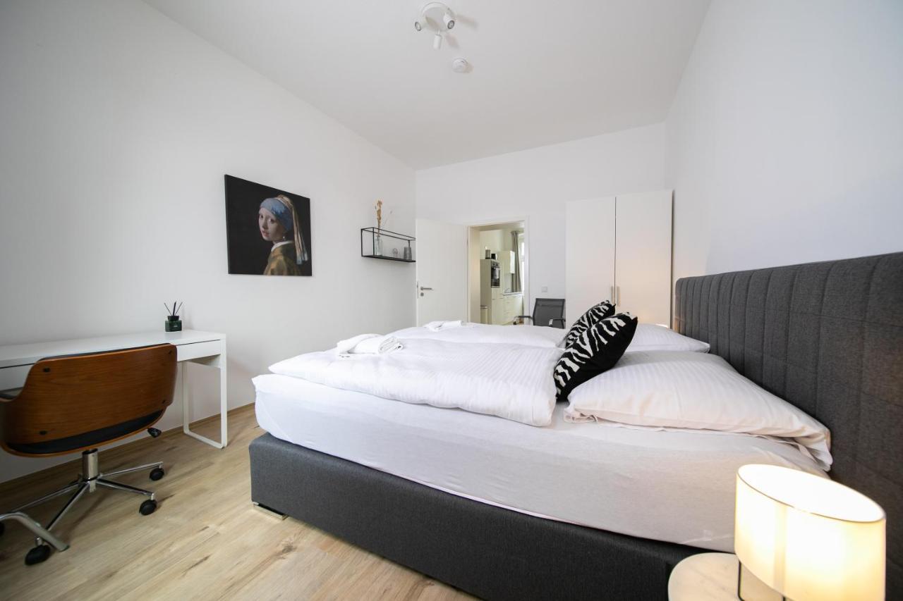 Favorite - And - Kitchen Apartment Neuss