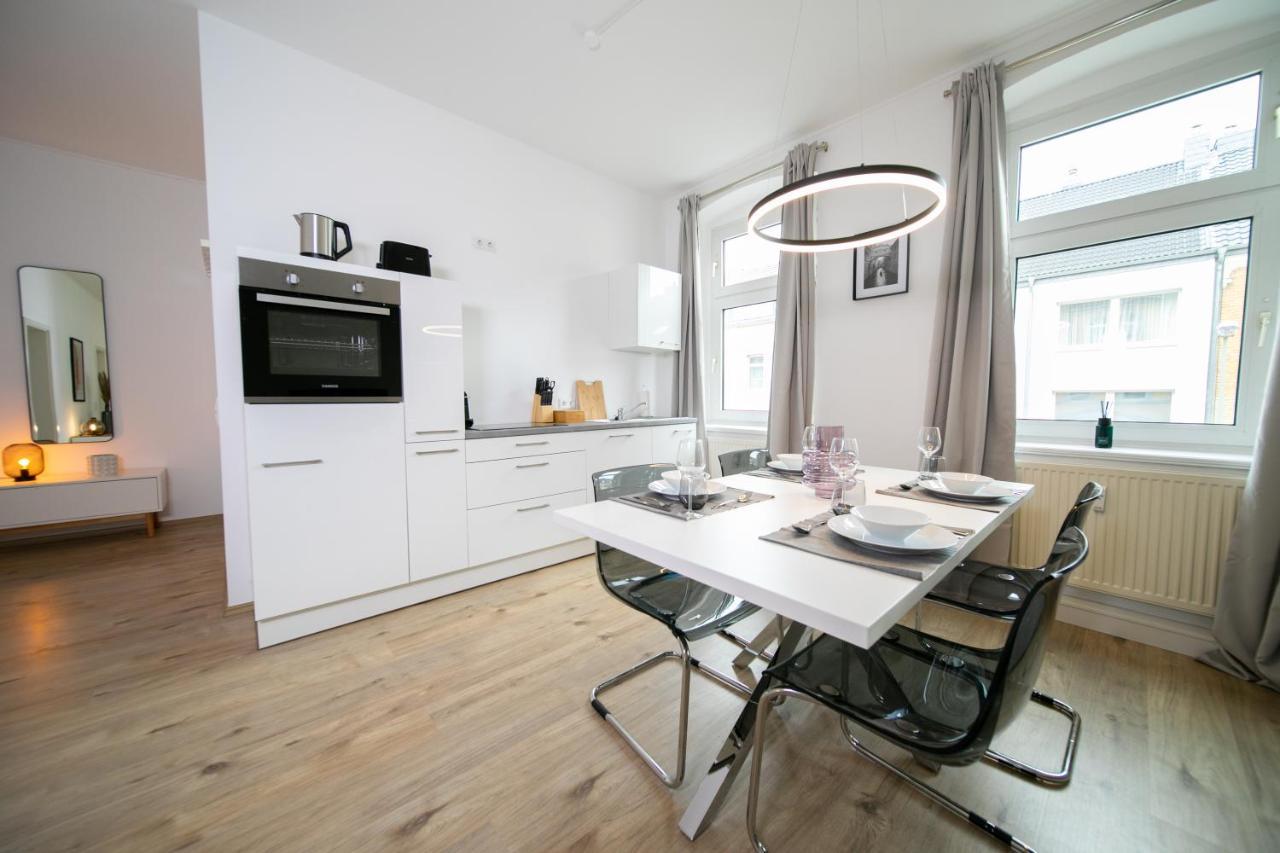 Favorite - And - Kitchen Apartment Neuss